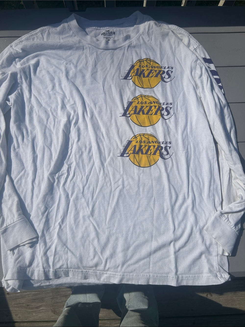 Hollister White Los Angeles Lakers Long Sleeve Tee with Yellow Basketball Logos